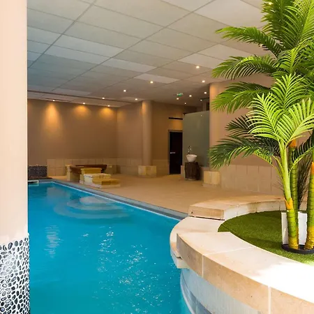 Апартаменты Appartement Au Centre Avec Piscine Et Sauna, Wi-Fi Inclus - Fr-1-296-422 Сен-Лари-Сулан