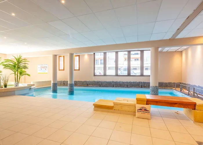 De Prestige En Hyper Centre Avec Piscine, Sauna Et Parking Sécurisé - Fr-1-296-422 Appartement